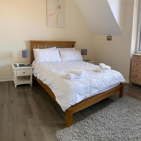 Old Town View Apartment Единбург Екстериор снимка