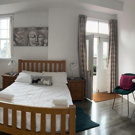 Old Town View Apartment Единбург Екстериор снимка
