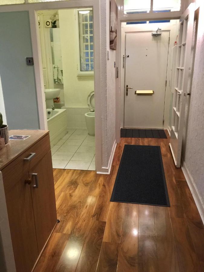 Old Town View Apartment Единбург Екстериор снимка