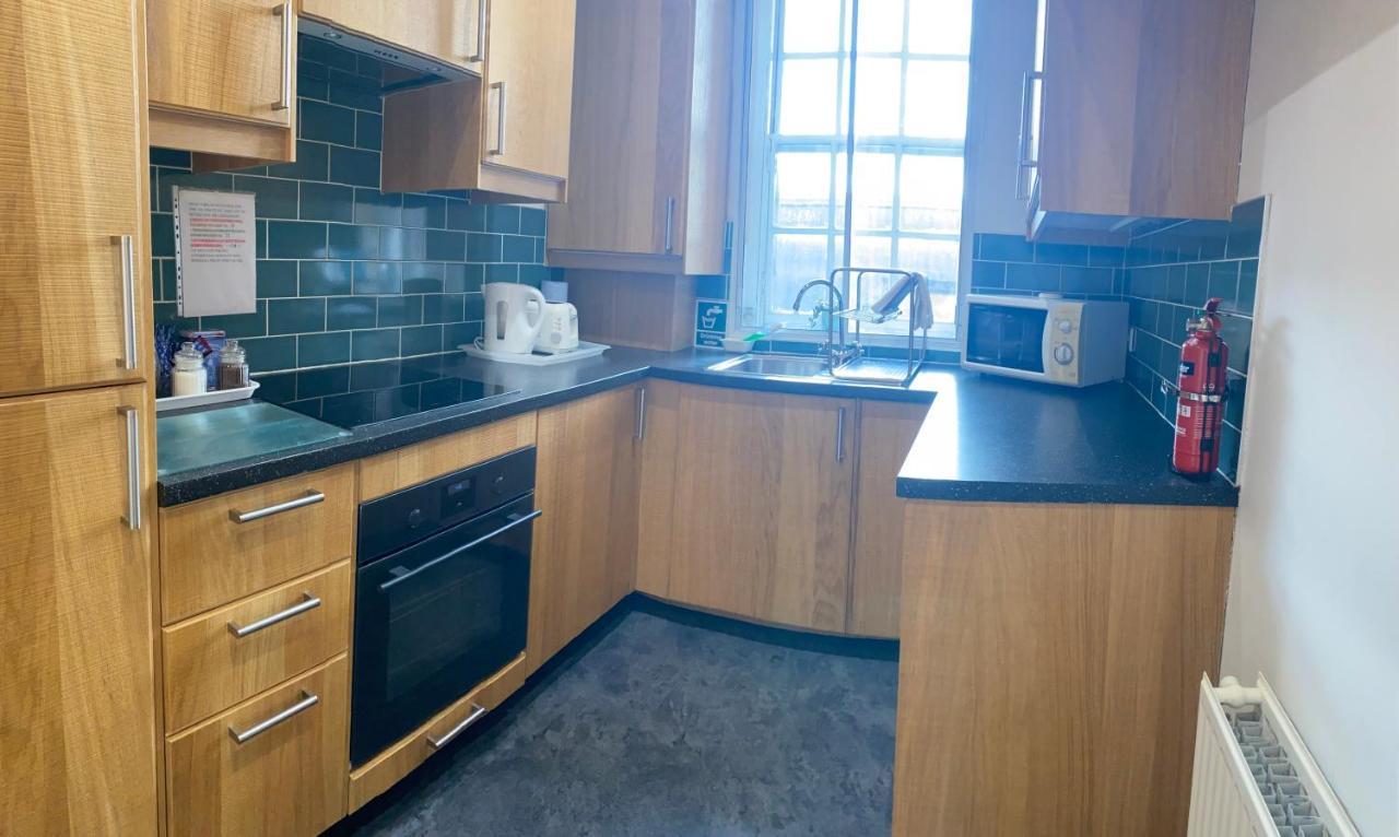 Old Town View Apartment Единбург Екстериор снимка