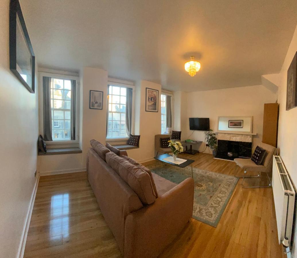 Old Town View Apartment Единбург Екстериор снимка