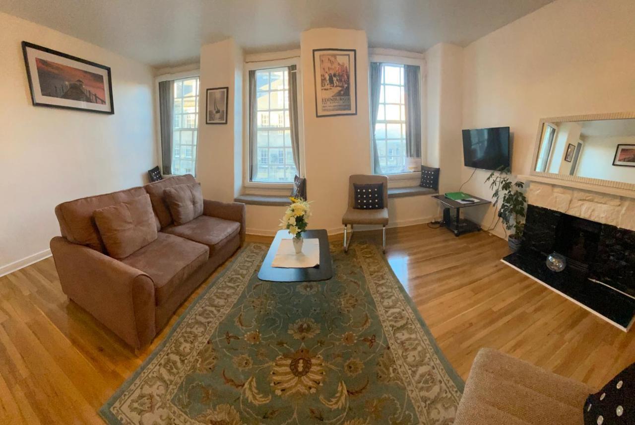 Old Town View Apartment Единбург Екстериор снимка